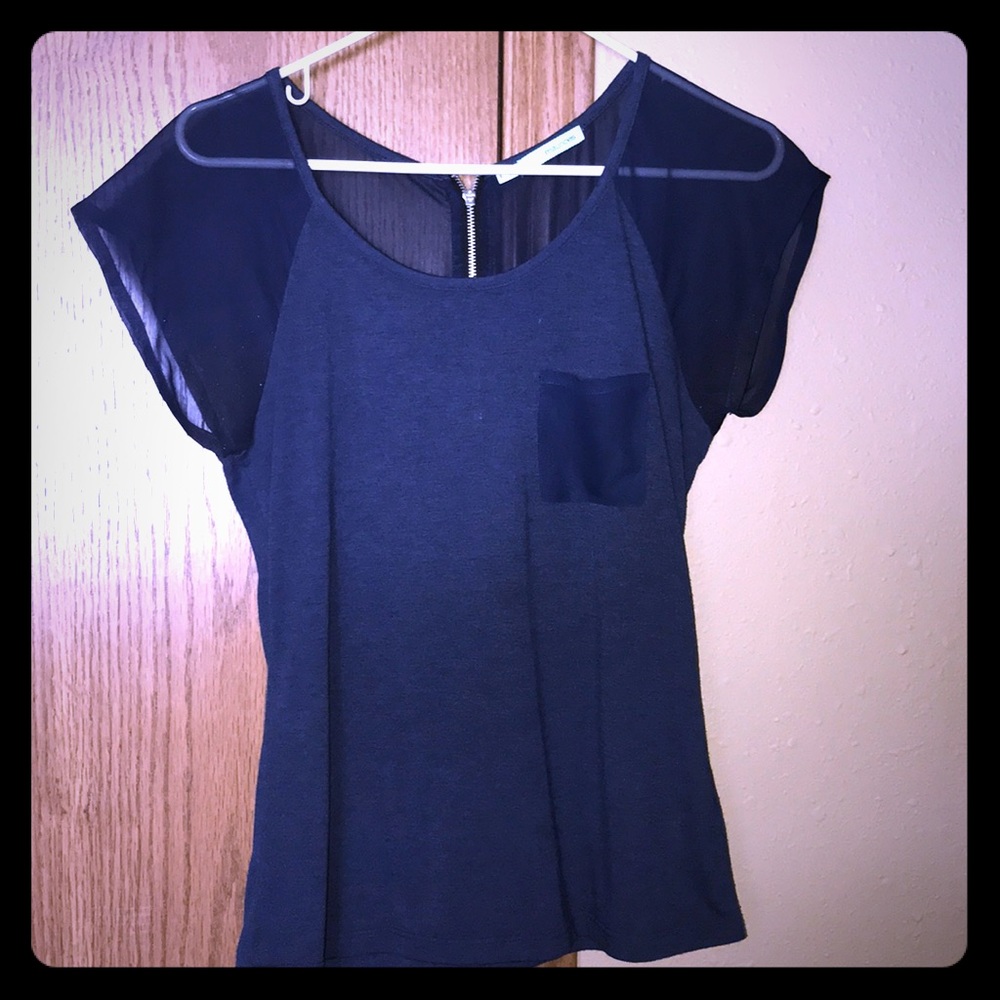 Maurice’s top